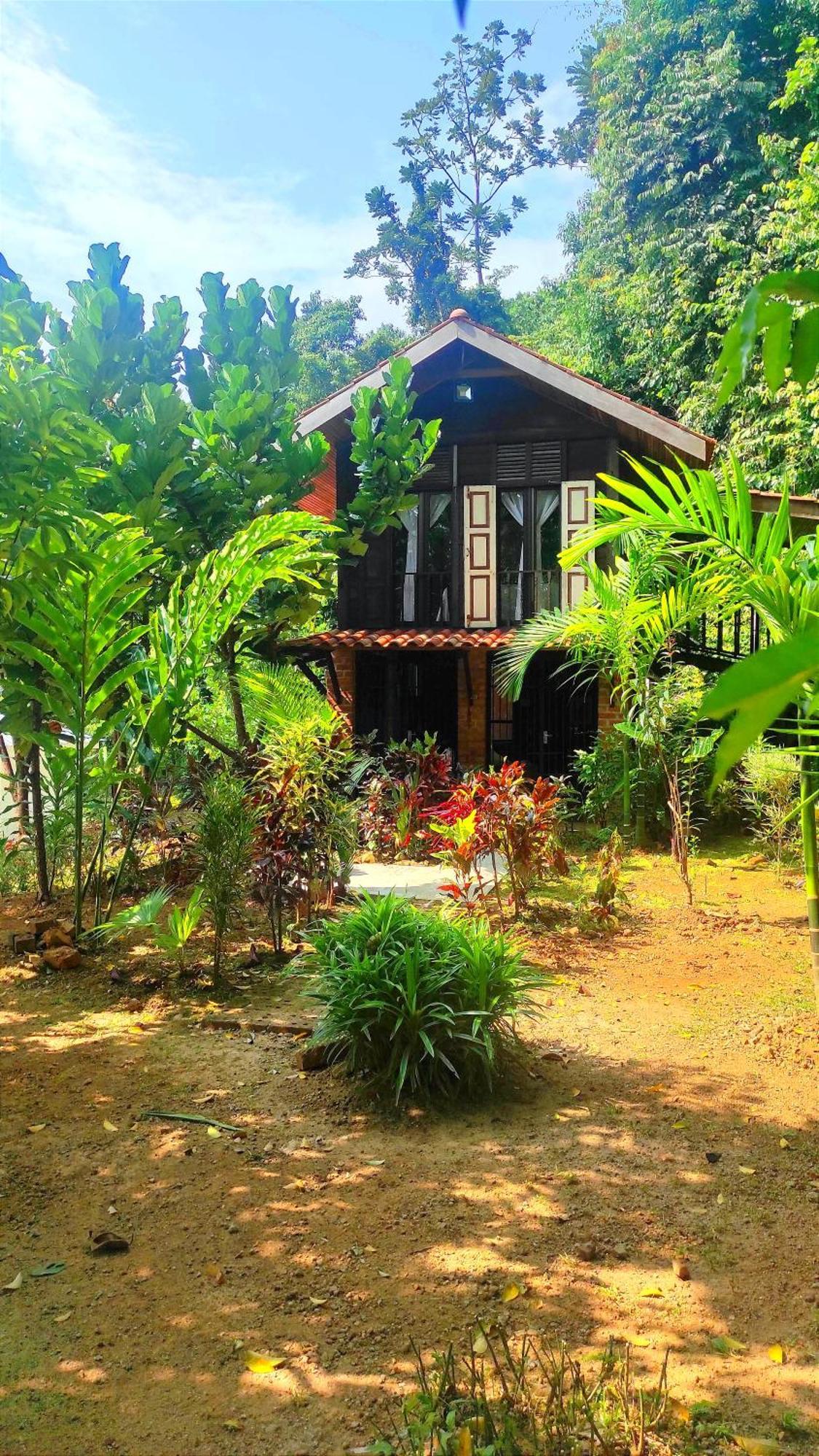 S'Ekar Pinang Langkawi Bed & Breakfast ปันไตเจอนัง ภายนอก รูปภาพ