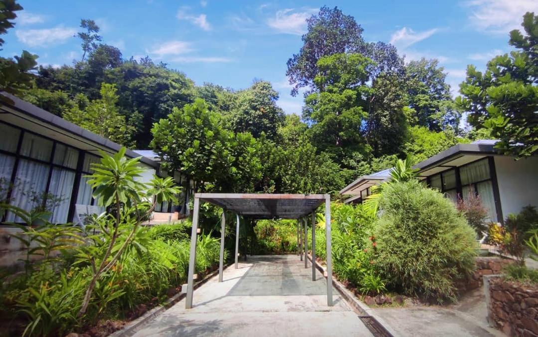 S'Ekar Pinang Langkawi Bed & Breakfast ปันไตเจอนัง ภายนอก รูปภาพ