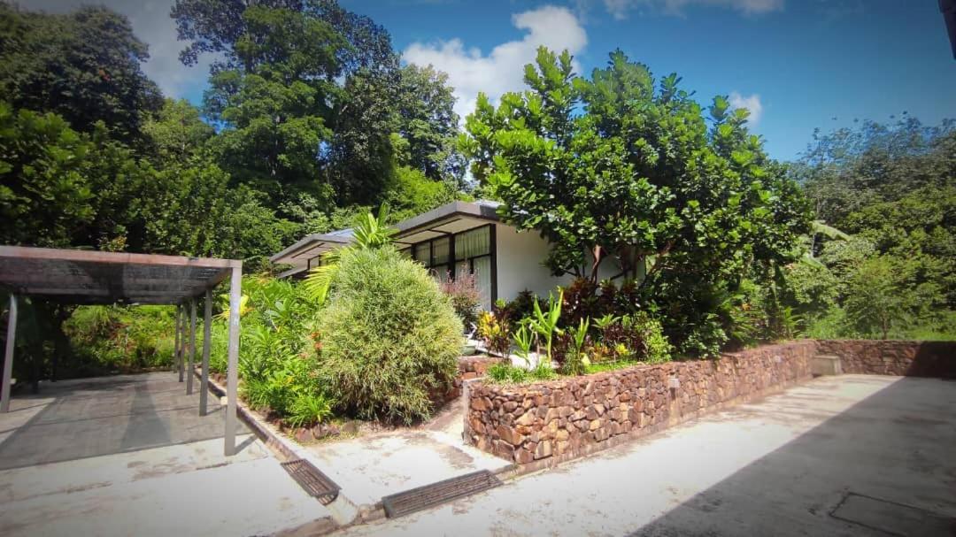 S'Ekar Pinang Langkawi Bed & Breakfast ปันไตเจอนัง ภายนอก รูปภาพ